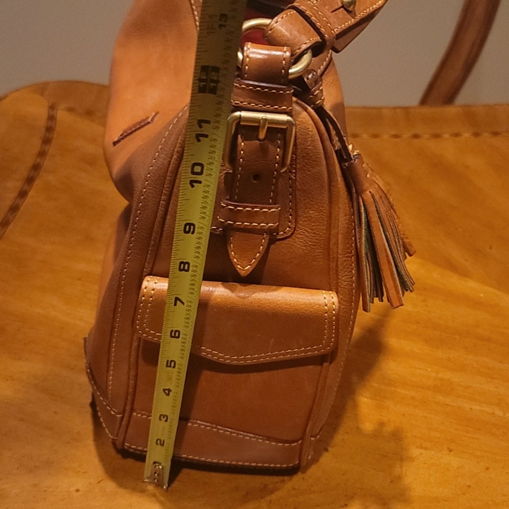 Dooney and Bourke purse - Picture 5 of 16